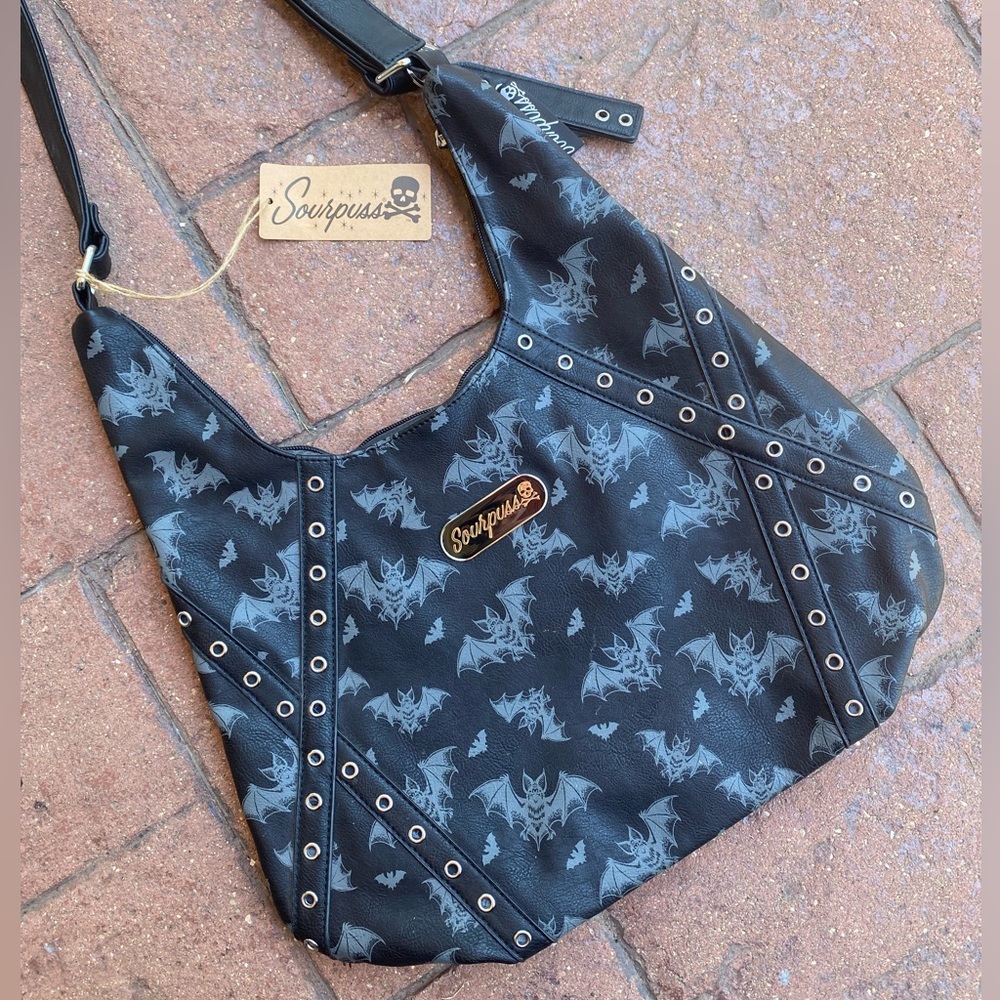 sourpuss batt attack hobo purse